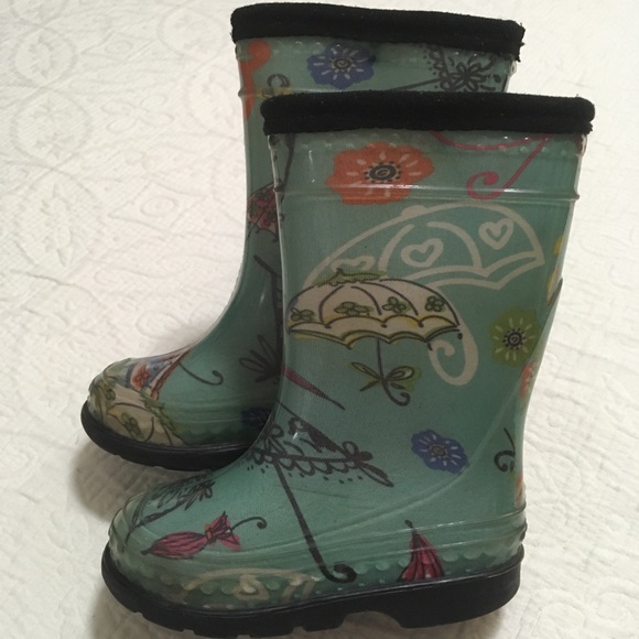 6US (3/$20) Kamik Rain Boots - Picture 10 of 12